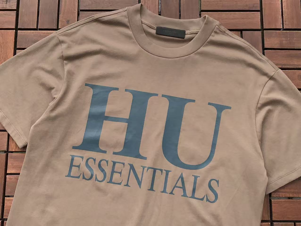 T-Shirts ESSENT