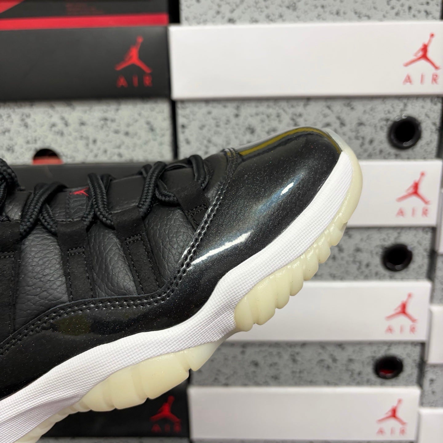 AJ11 Low Black
