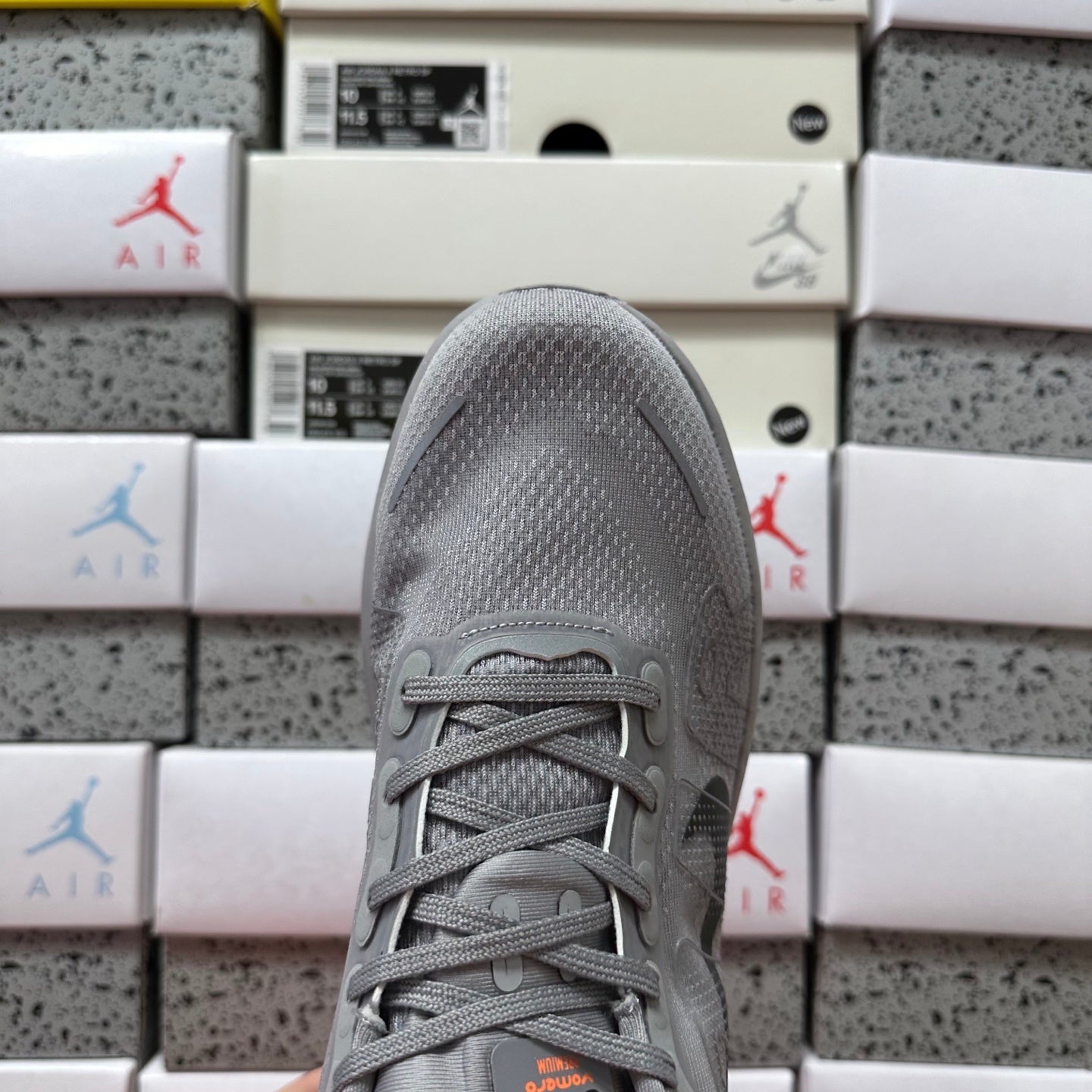 Vomero Premium Grey