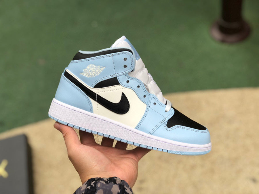 AJ1 MID Ice Blue