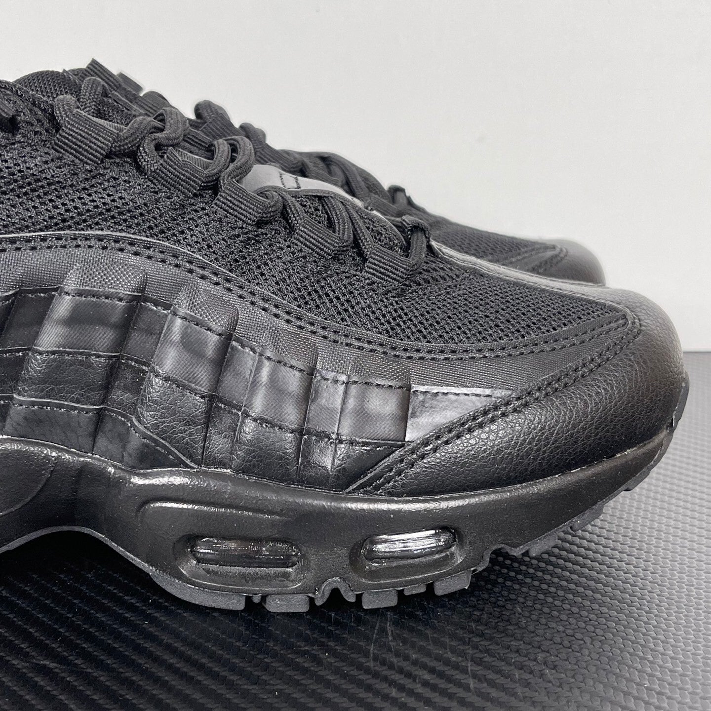 95 Pure Black