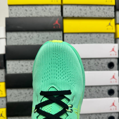 GEL-NIMBUS 28 Green