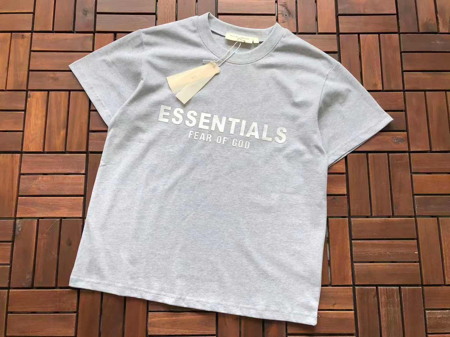 T-Shirts ESSENT