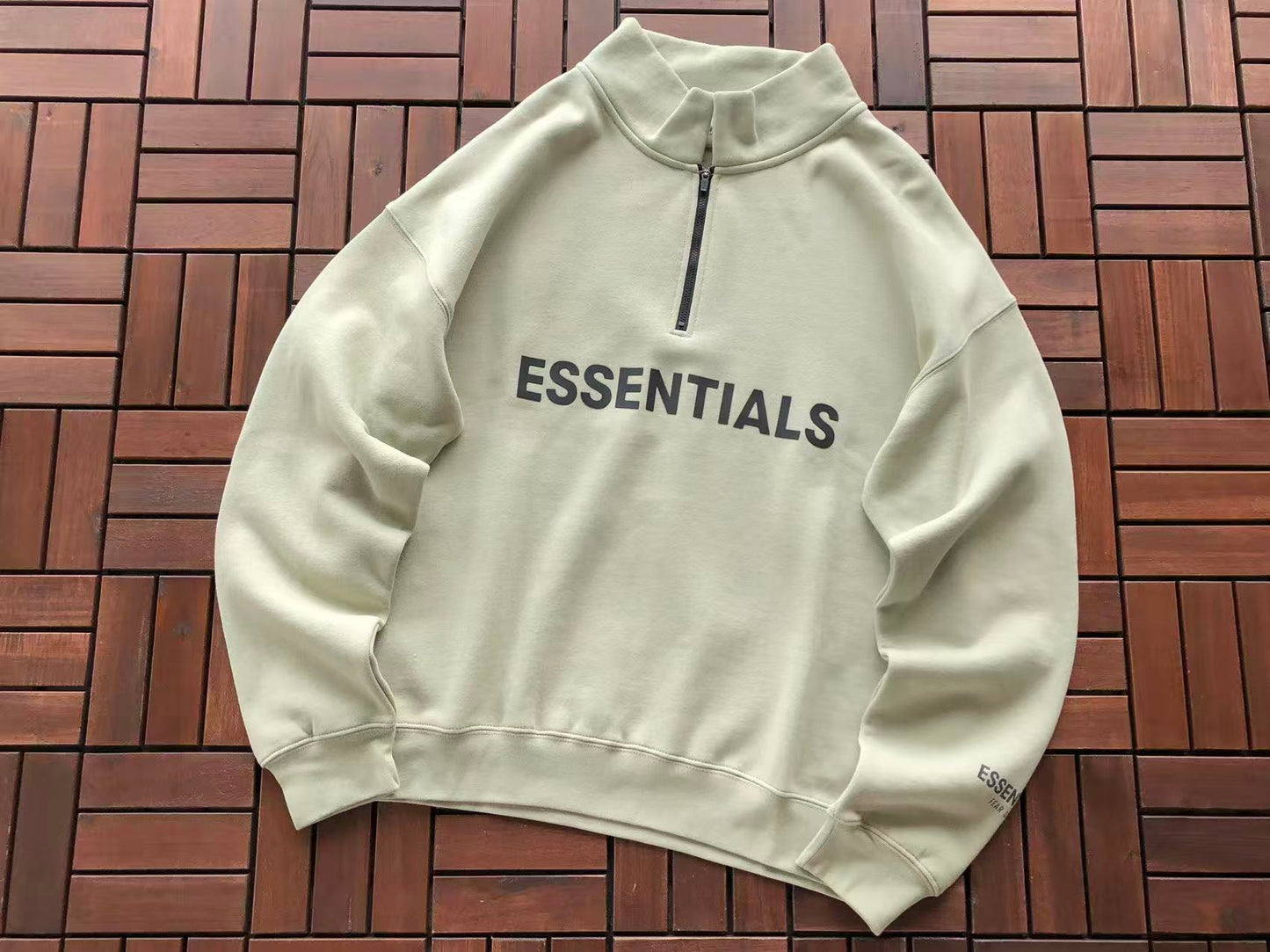 Conjuntos Essentials
