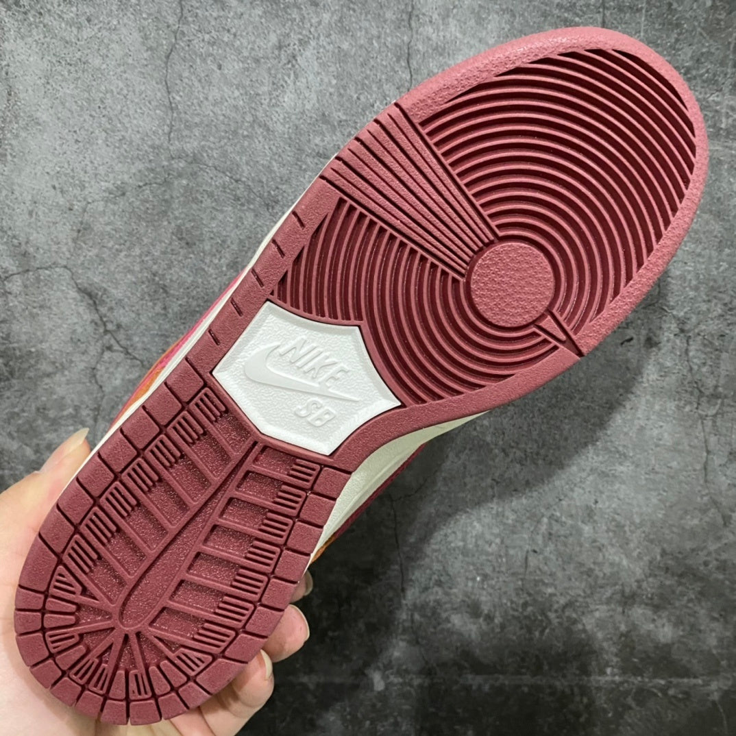 Dunk SB Dark Russet Cedar