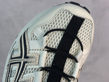 GEL-SONOMA TR White/Black