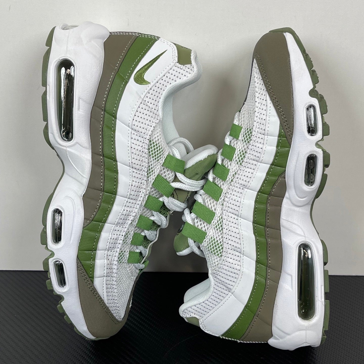 95 White Oil Green