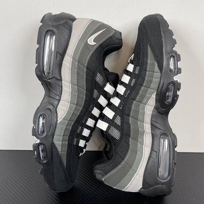95 Grey Gradient