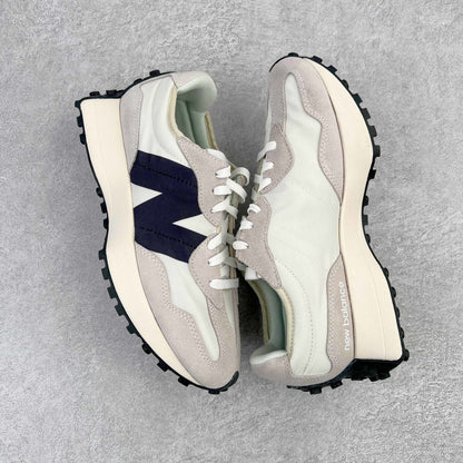 327 Classic Casual Blue