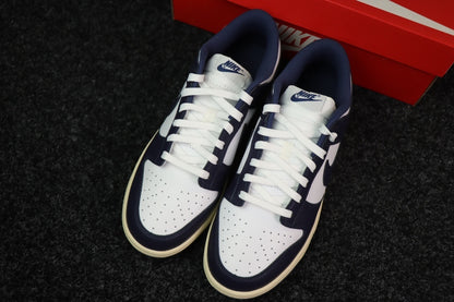 Dunk SP Midnight Navy and White
