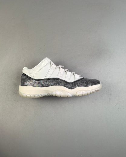 AJ11 Low “Year of Snake”