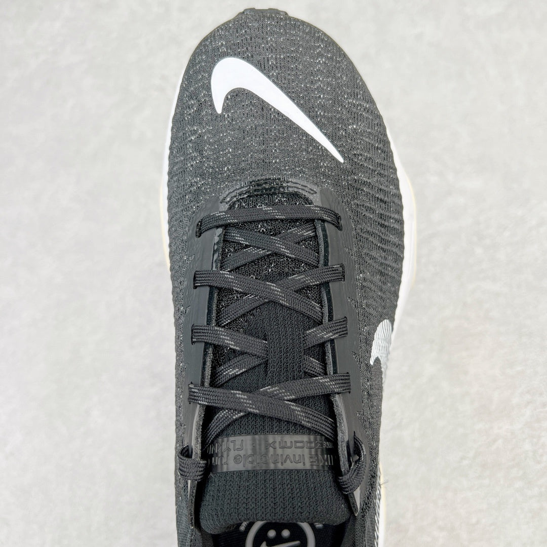 ZoomX Invincible Run Flyknit 3 Black/White