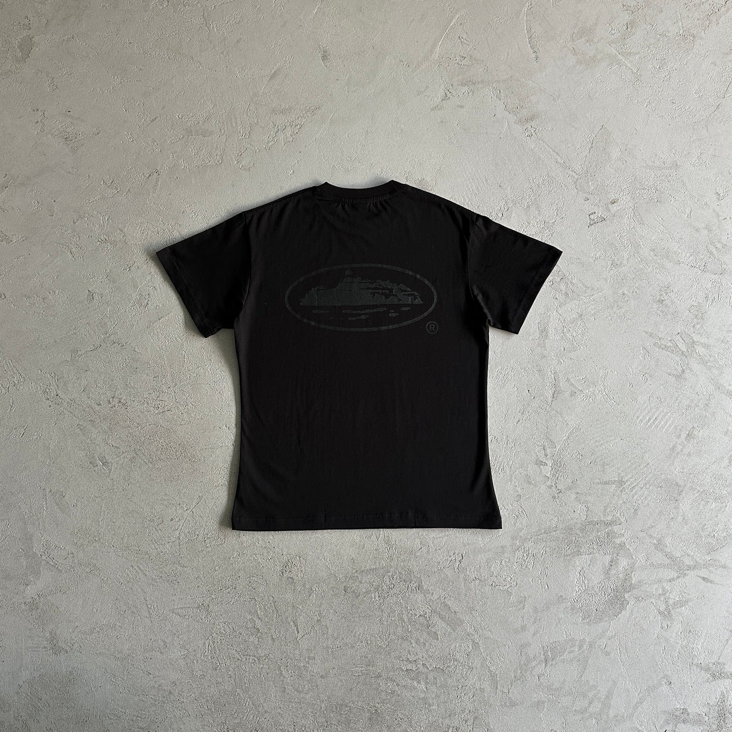 Round r-labeled tee