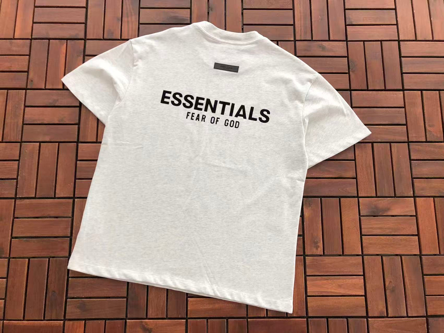 T-Shirts ESSENT