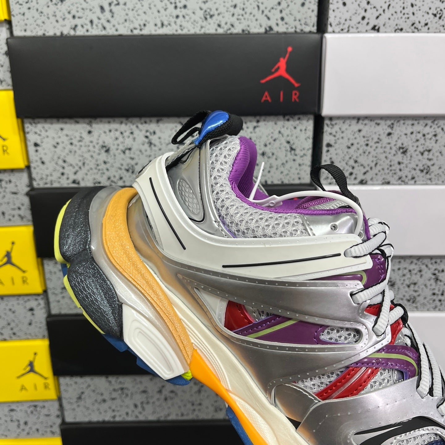 BLG Track Leather Free White Silver Multi