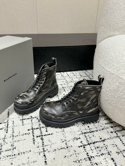 Bulldozer Boots