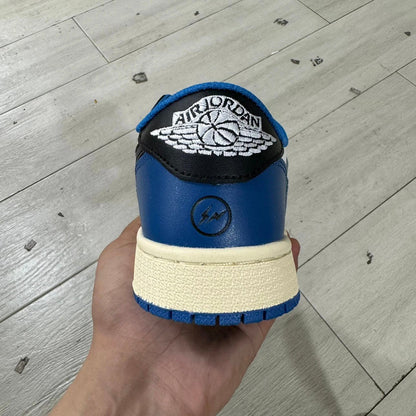 AJ1 Travis Fragment