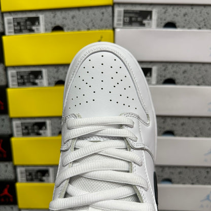 Dunk SB White Gum