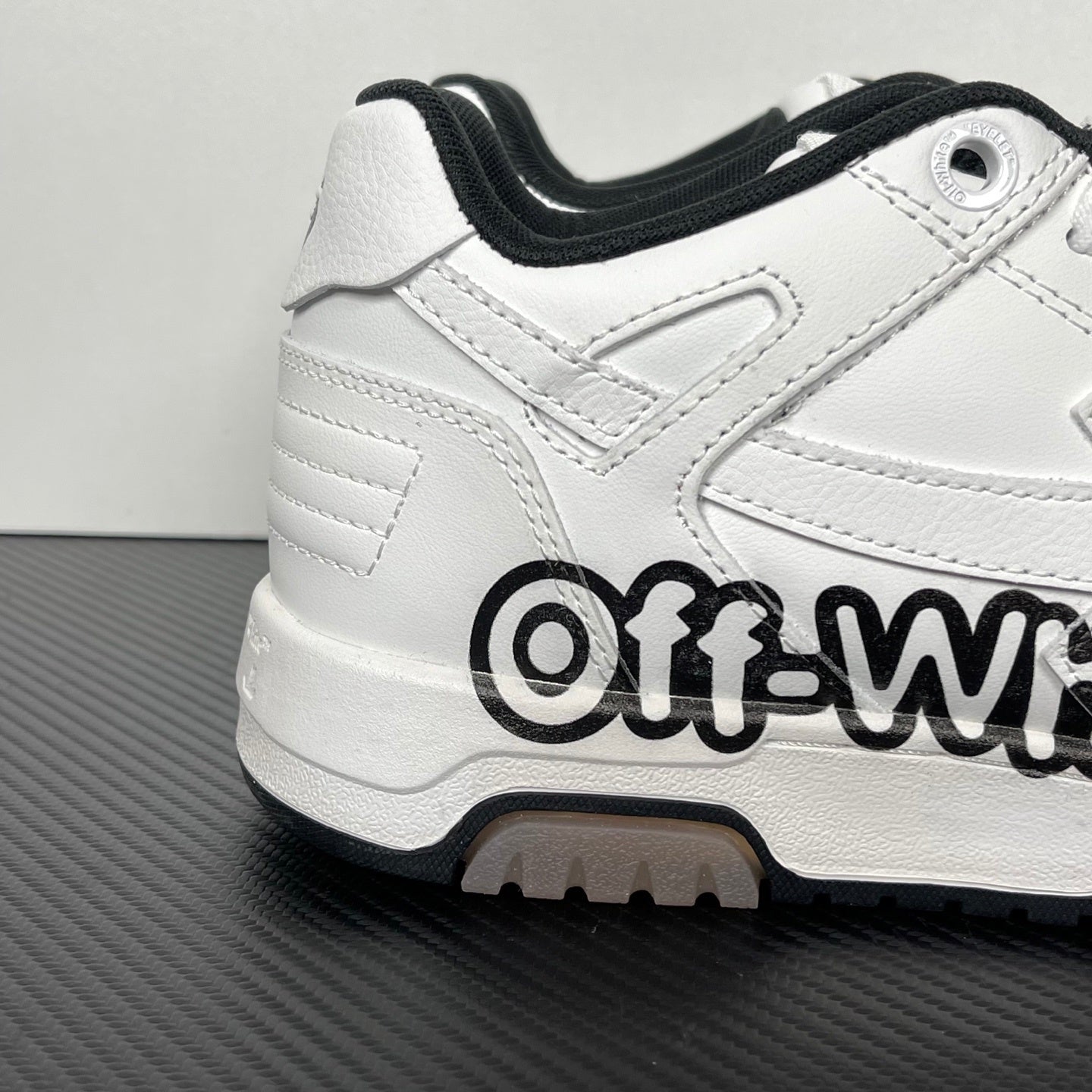 Out Of Office White Off