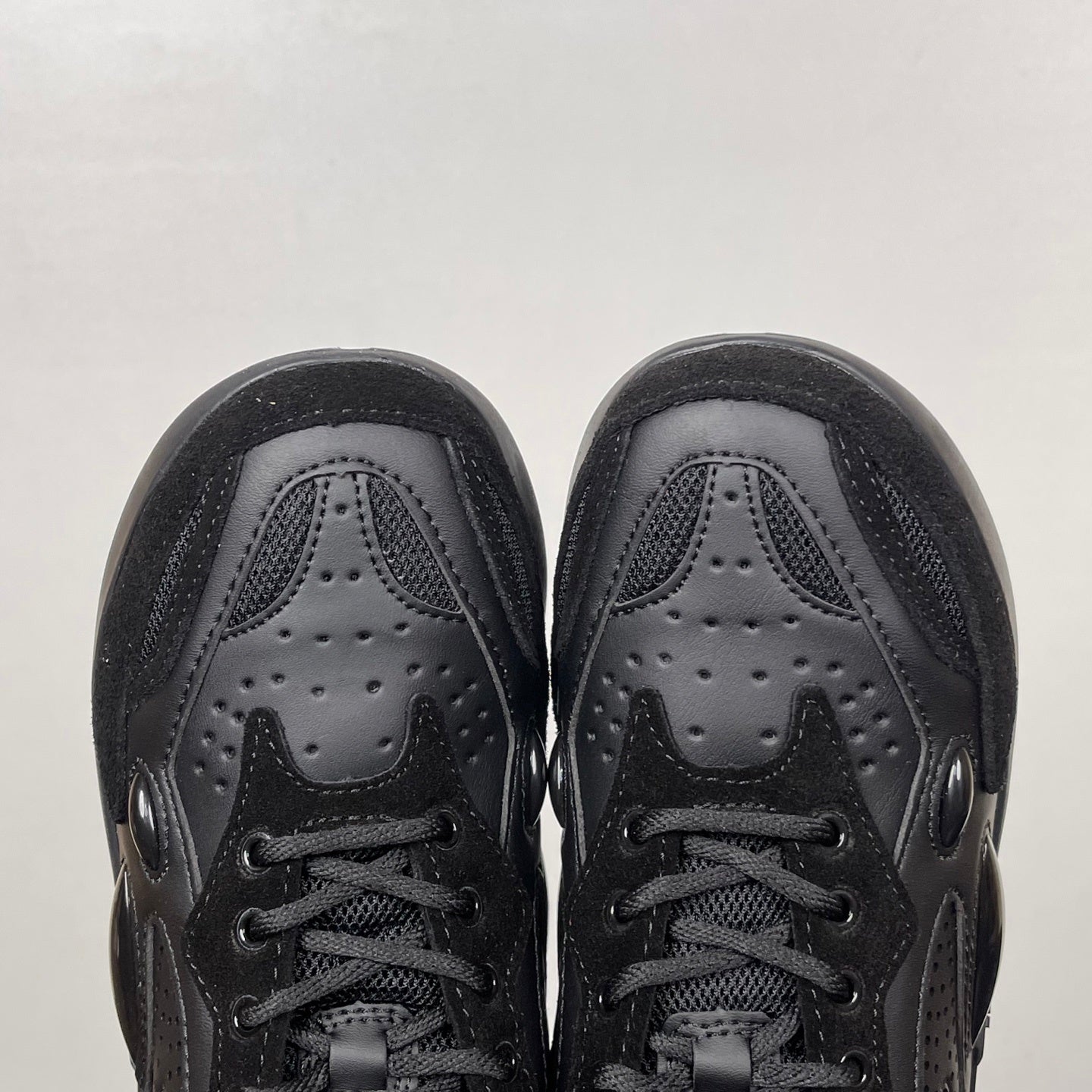 Cylon-21 All Black