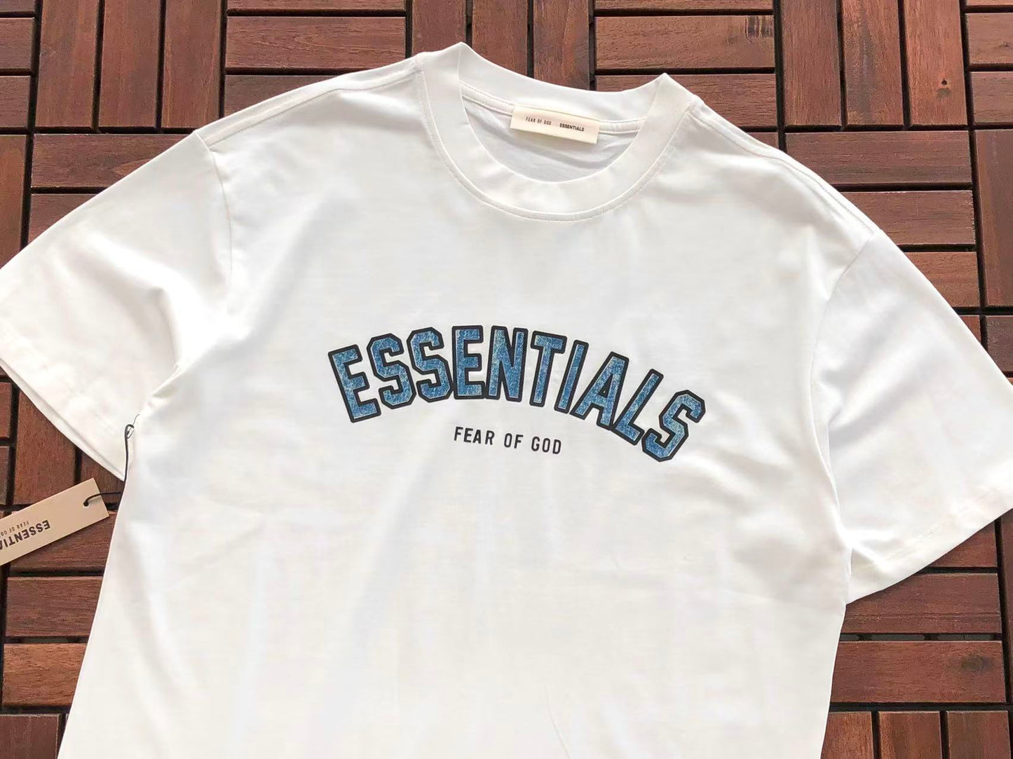 T-Shirts ESSENT