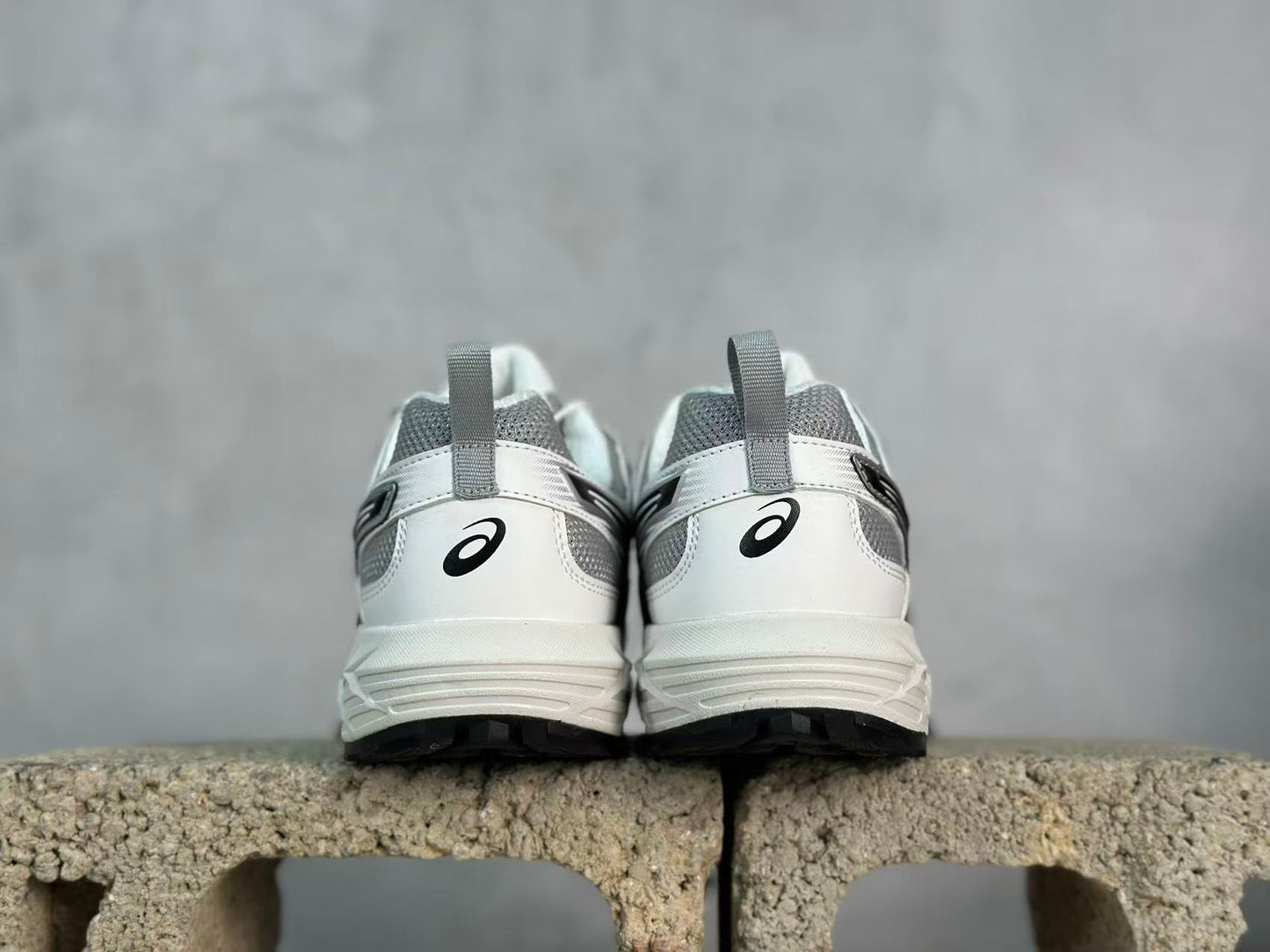 GEL-SONOMA FE White/Black/Grey