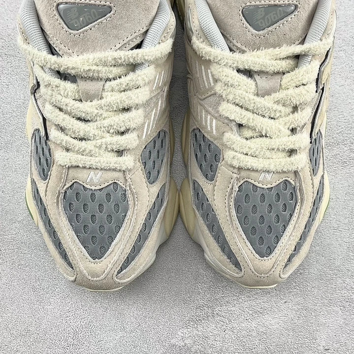 NB 9060 x Bricks & Wood