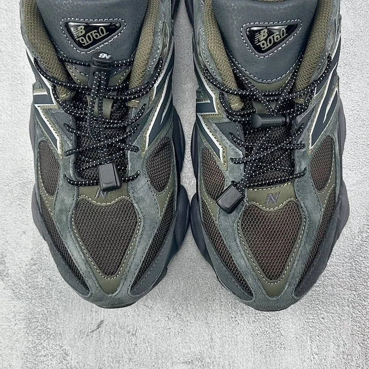 NB 9060 Blacktop Dark Moss