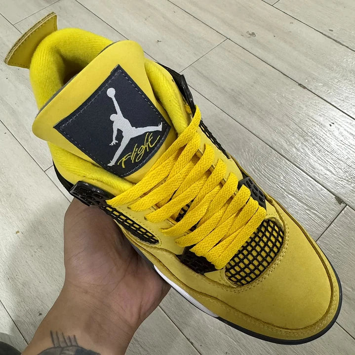 AJ4 Retro Lightning