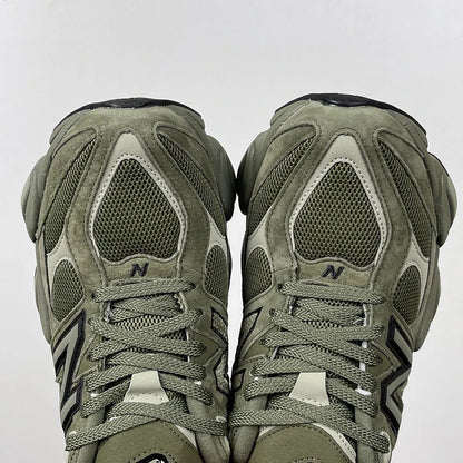 NB 9060 Dark Olivine