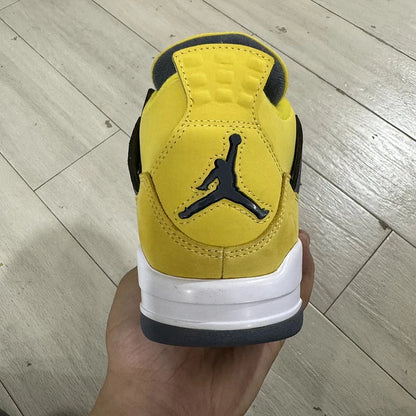 AJ4 Retro Lightning
