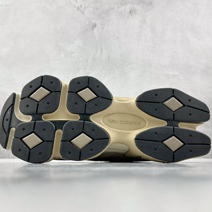 NB 9060 Driftwood Castlerock