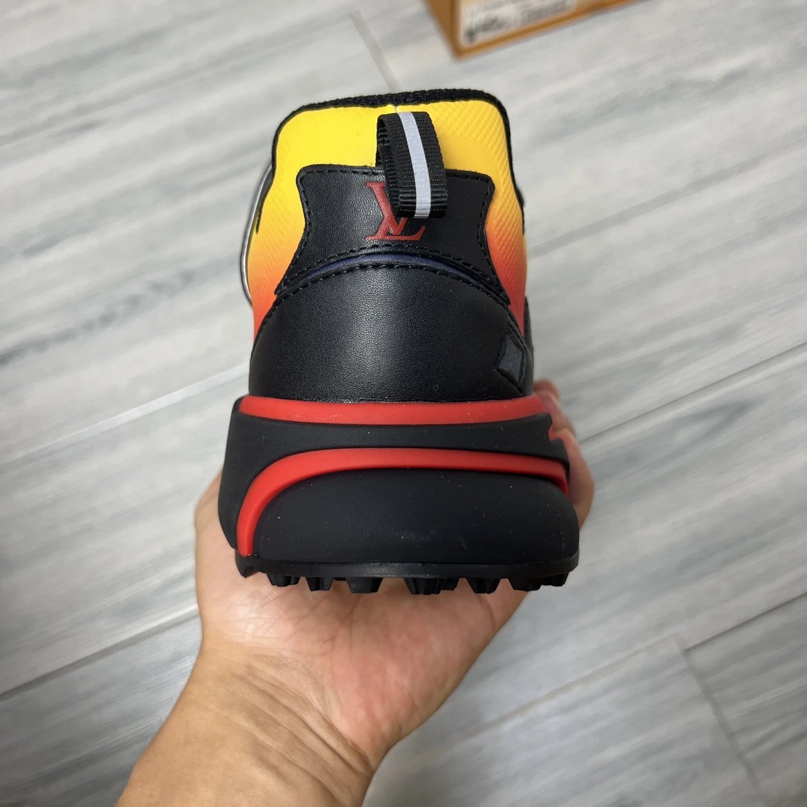 LV Runner Tatic Fire