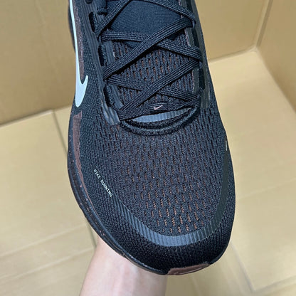 Vomero 18 Black/Brown