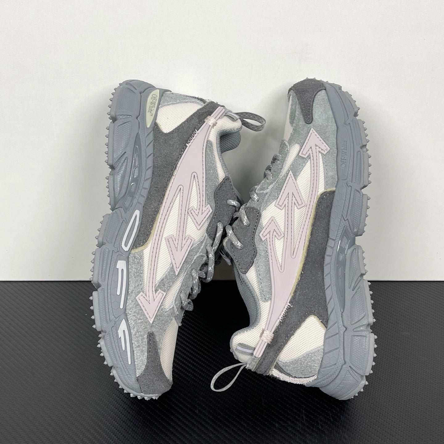 Be Right Back Rose Grey White