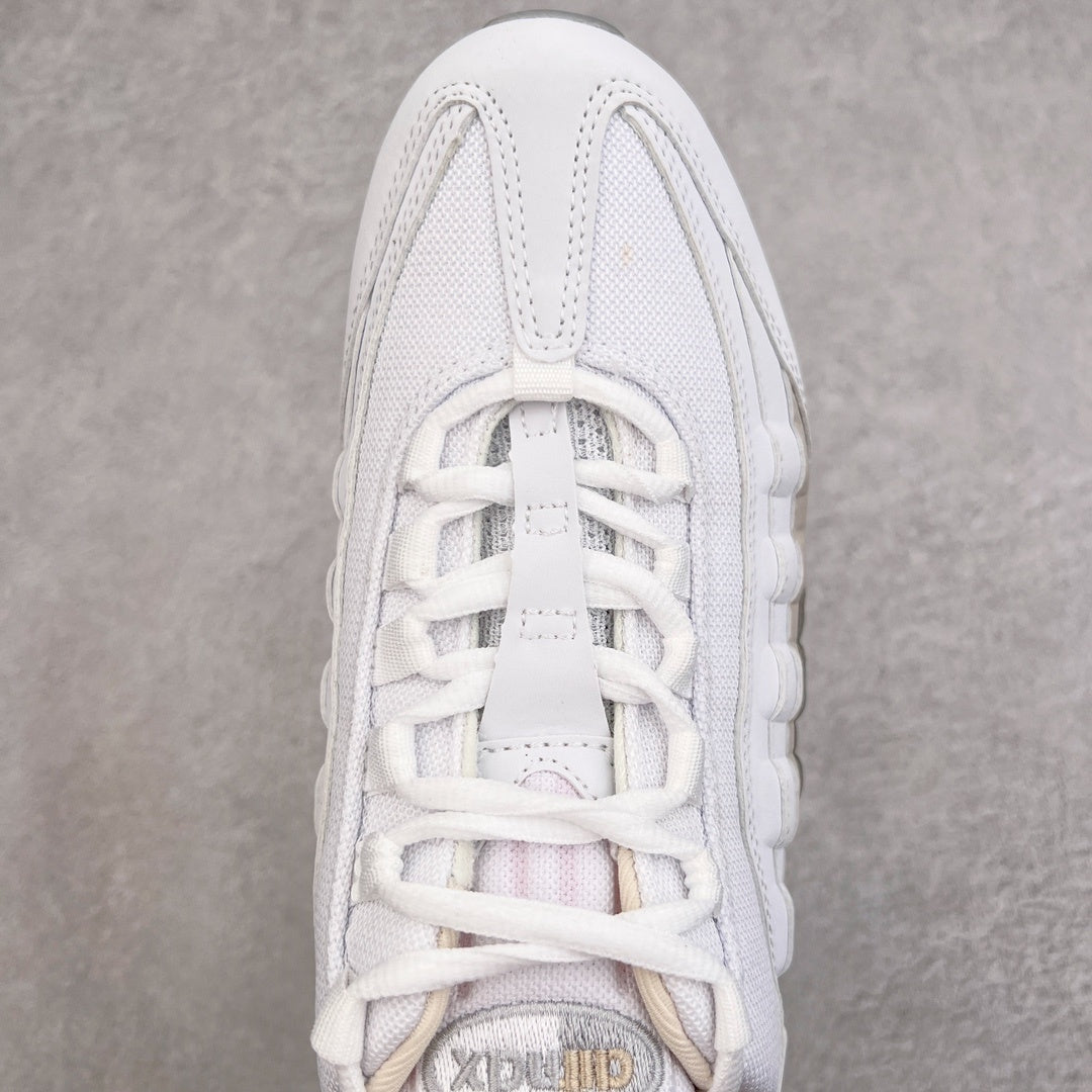 95 White Wolf Grey