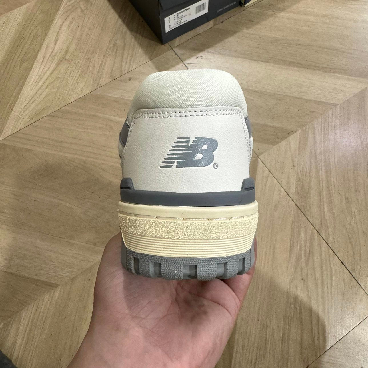 550 Grey