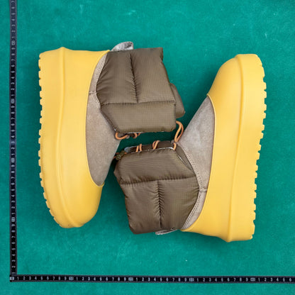 TT UGG CLASSIC MINI Lace-Up Weather