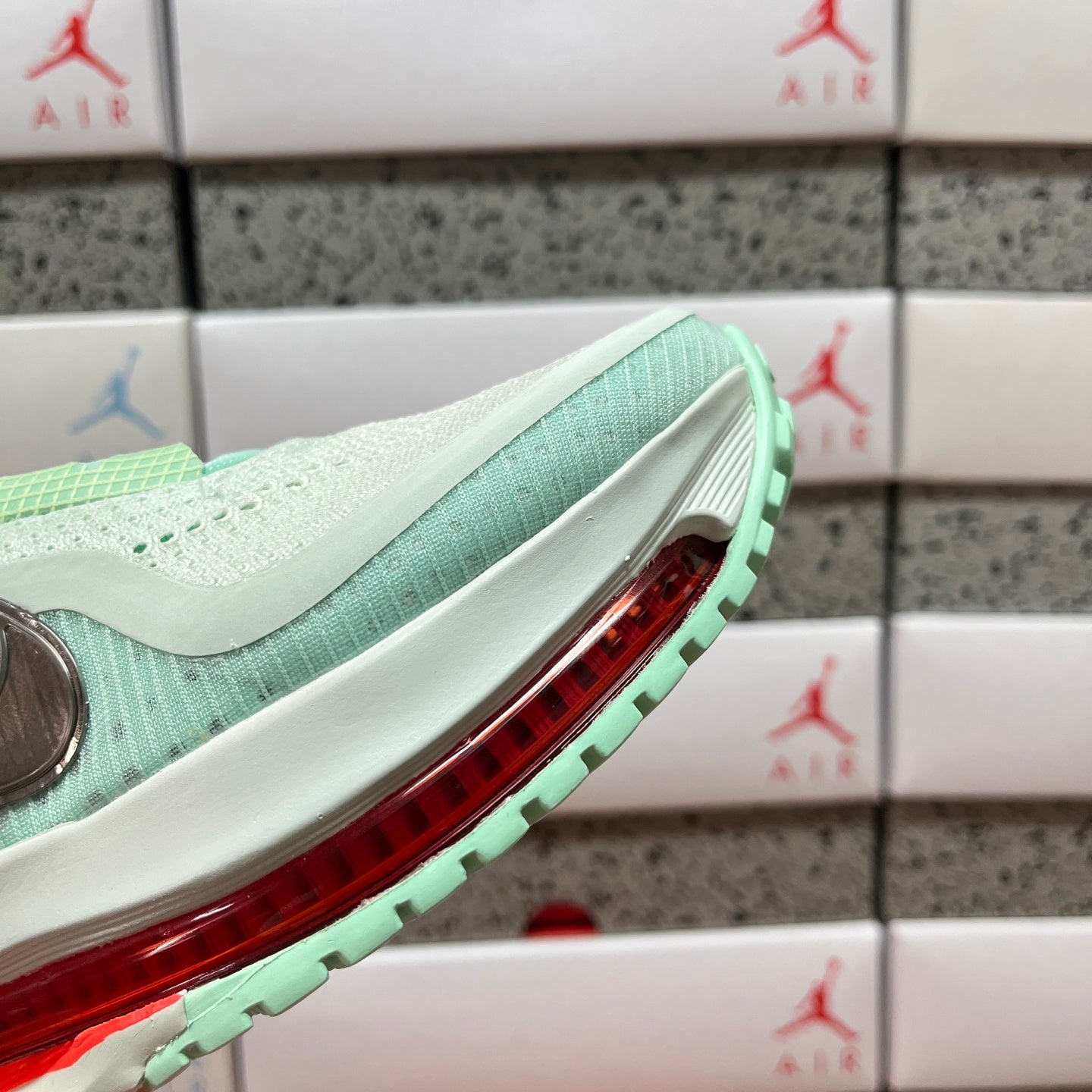 Pegasus Premium Barely Green