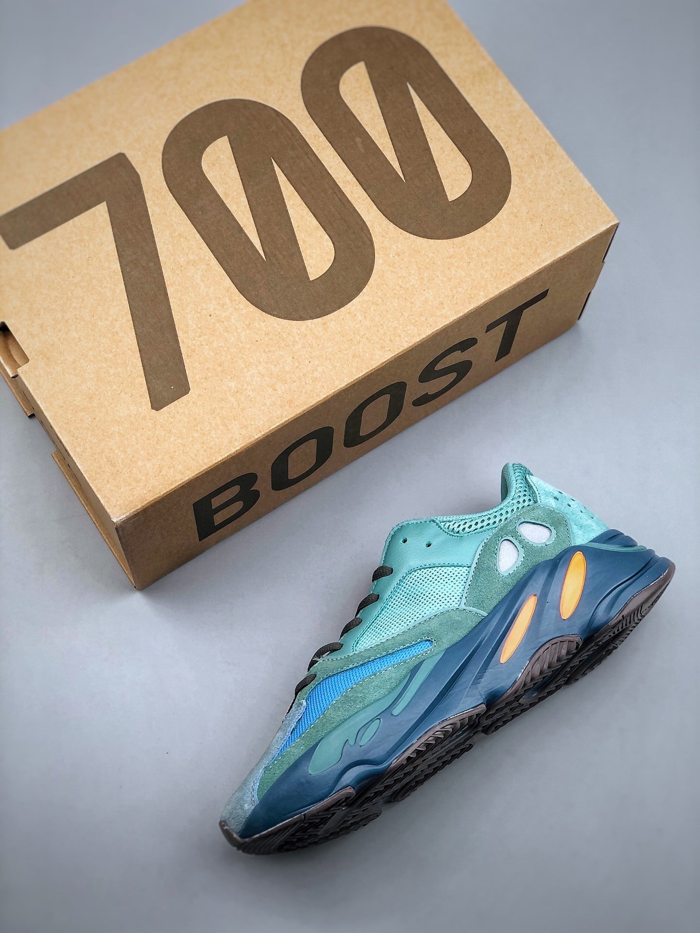700 Faded Azure