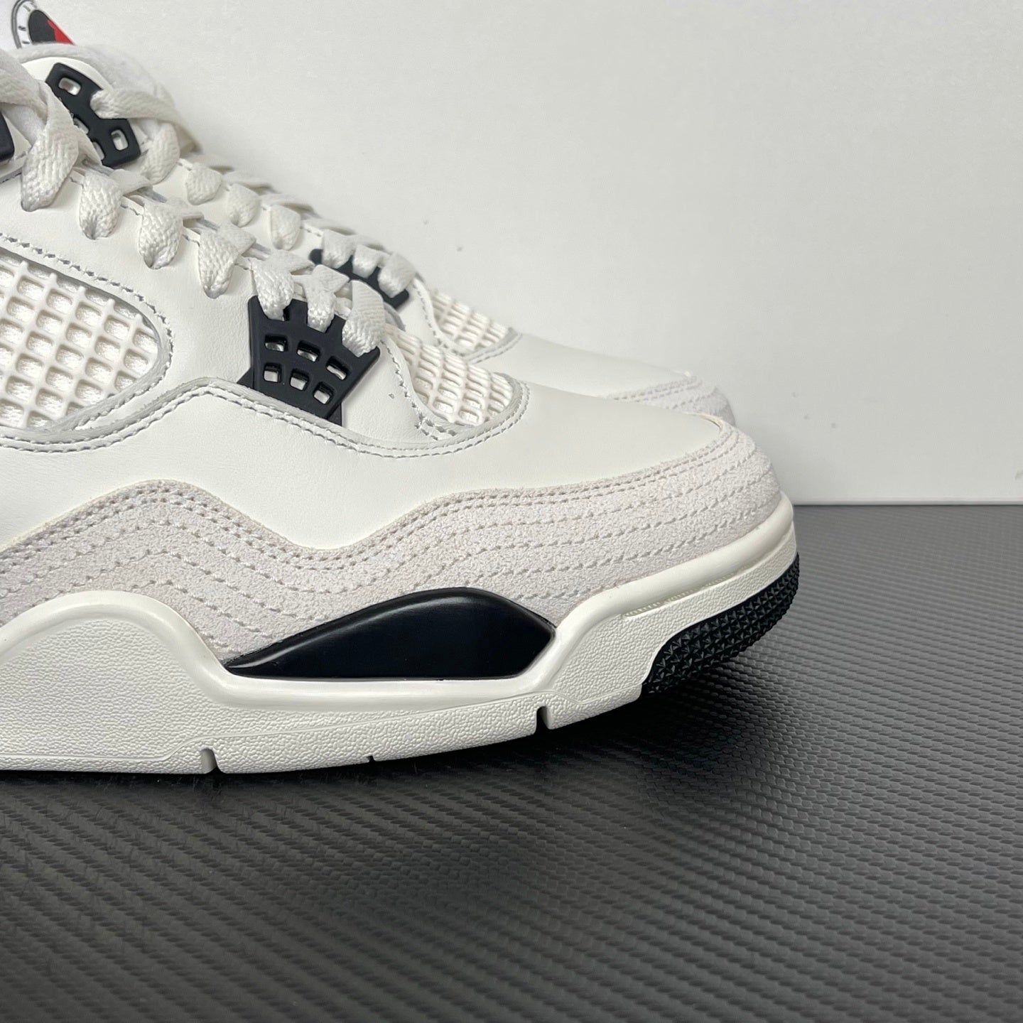 AJ4 Military Black