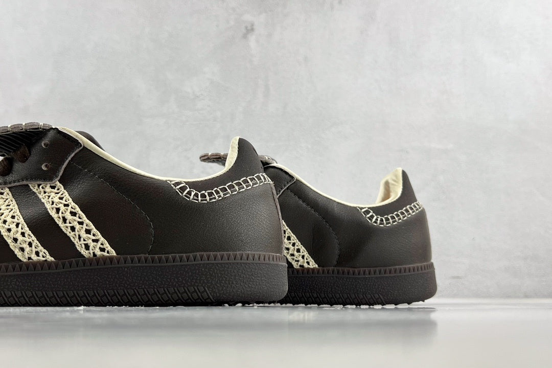 Samba Brown White