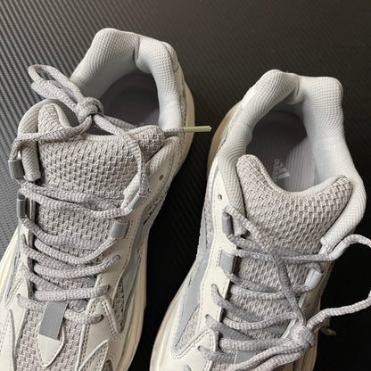 700 V2 Static