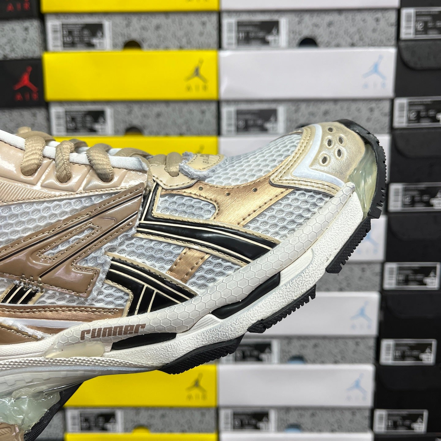 BLG Runner 7.0 Beige/White/Black