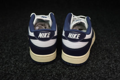 Dunk SP Midnight Navy and White