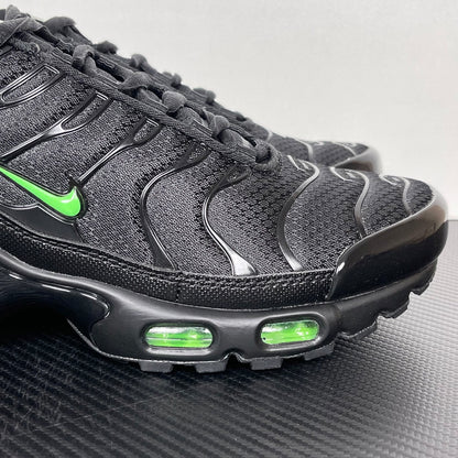 TN Black Green Strike