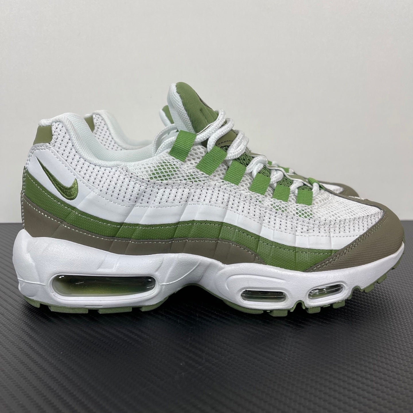 95 White Oil Green