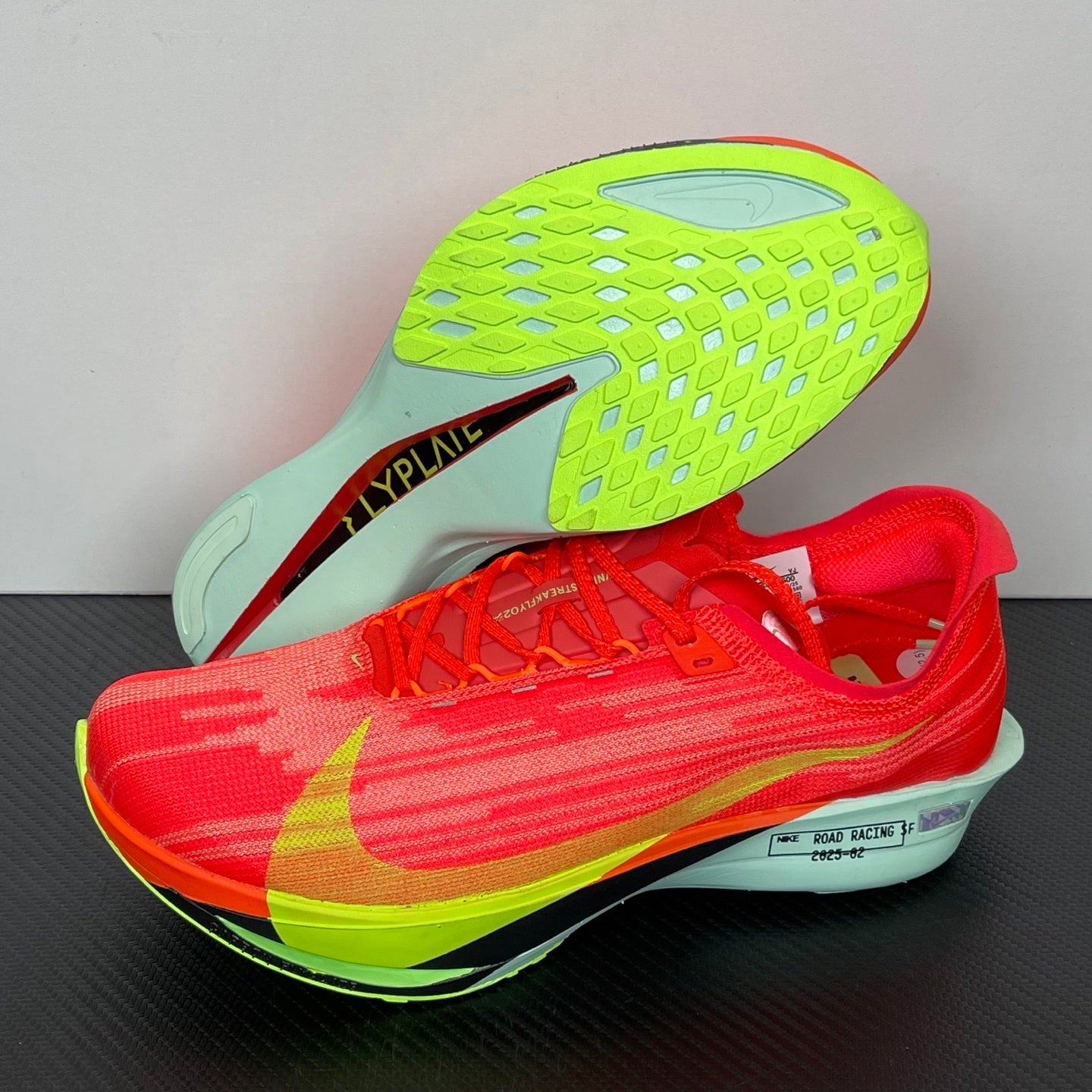 Streakfly 2 Bright Crimson/Lime Blast
