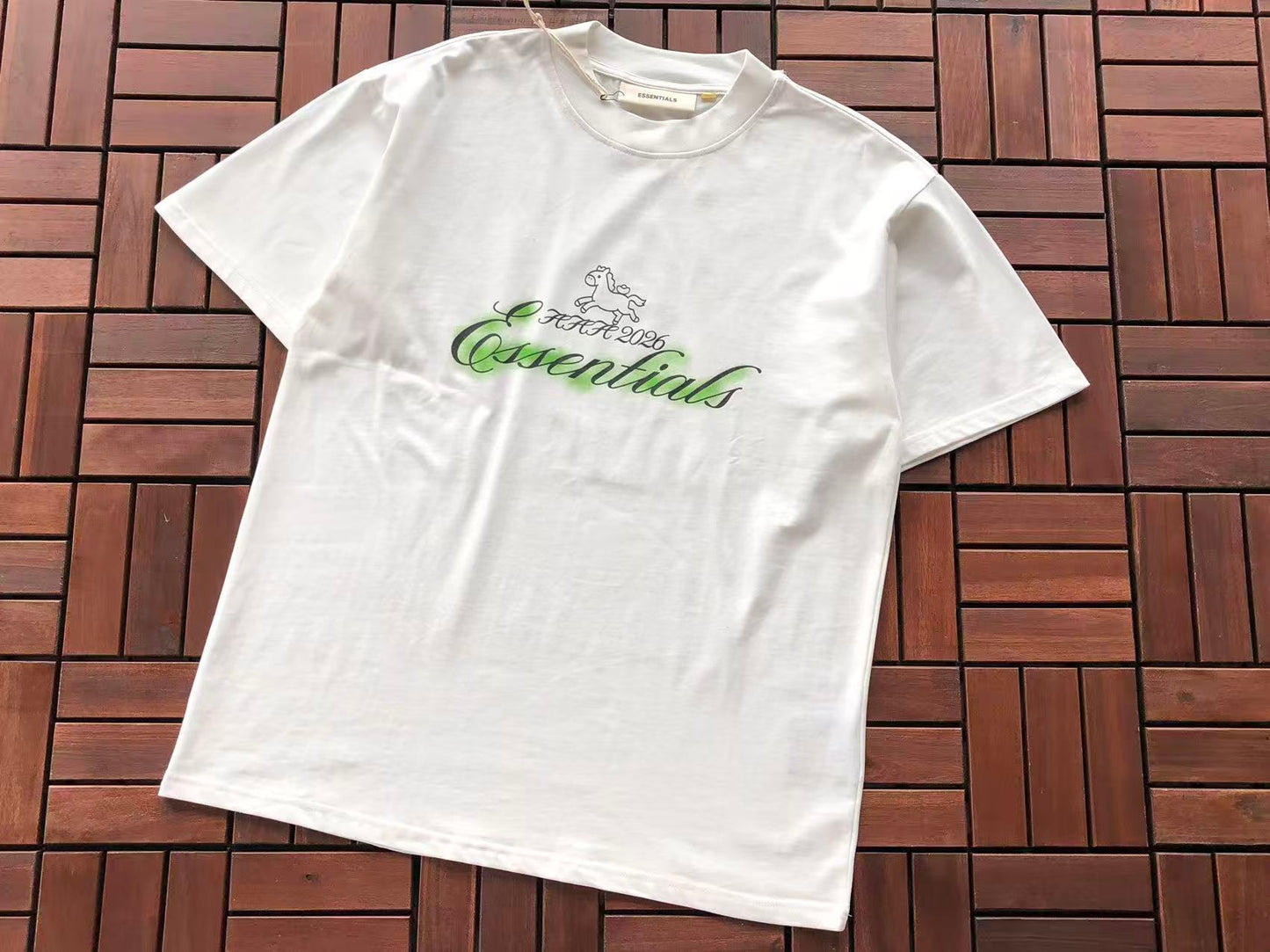 T-Shirts ESSENT