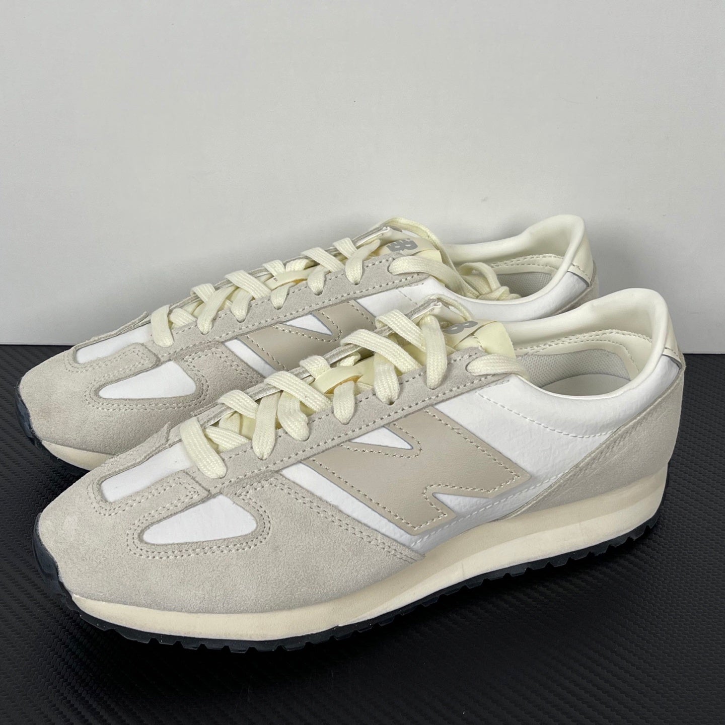 471 Creme e Branco